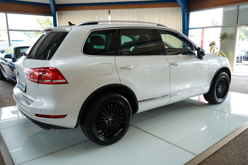 Volkswagen Touareg V6 TDI BMT Bi-XENON / NAVI / LEDER / PDC — photo 4