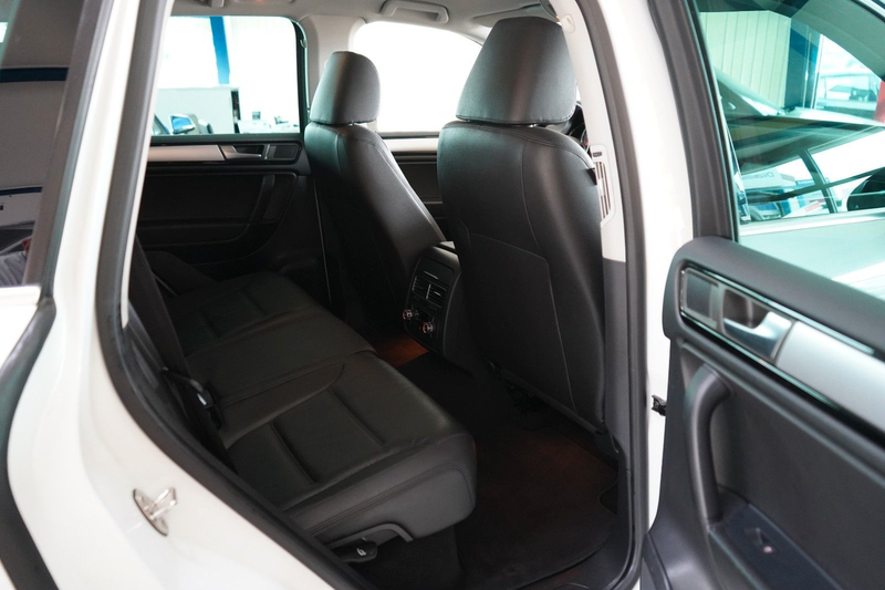 Volkswagen Touareg V6 TDI BMT Bi-XENON / NAVI / LEDER / PDC — photo 7