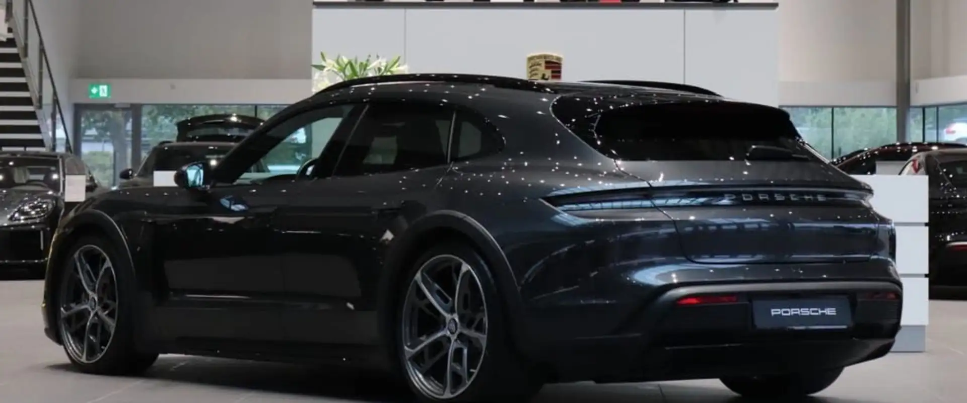 Porsche Taycan Cross Turismo 4 *BOSE/SPORT-CHRONO/21ZOLL* Grau - 2