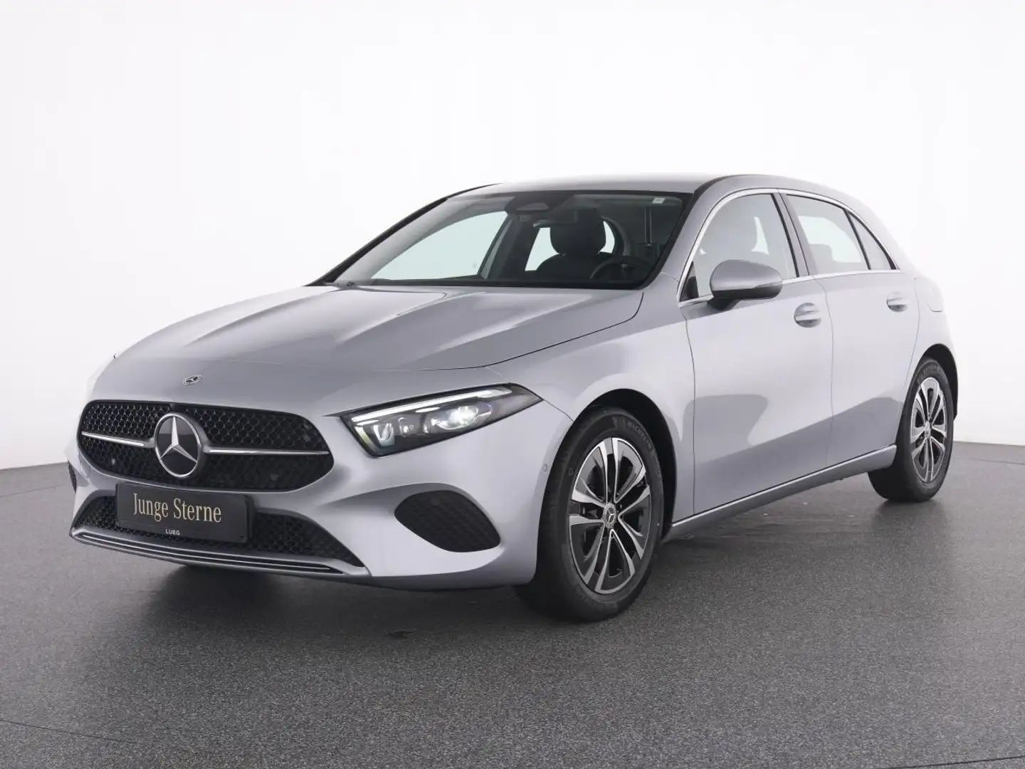 Mercedes-Benz A 200 Progressive+MBUX+MBeam+Kamera+PTS+SpurAssi Silber - 2
