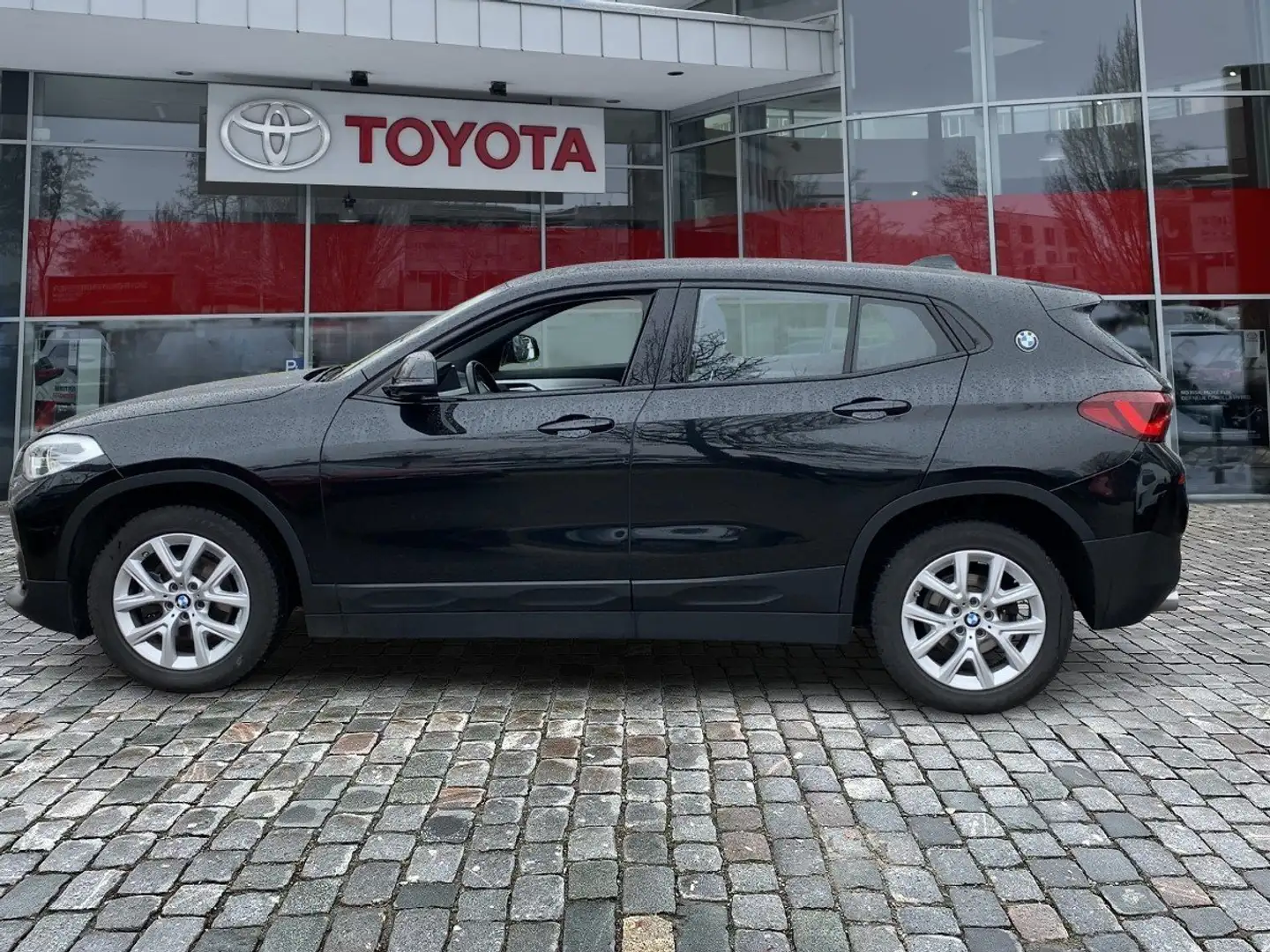 BMW X2 xDrive 18d Advantage Plus Top gewartet Schwarz - 2