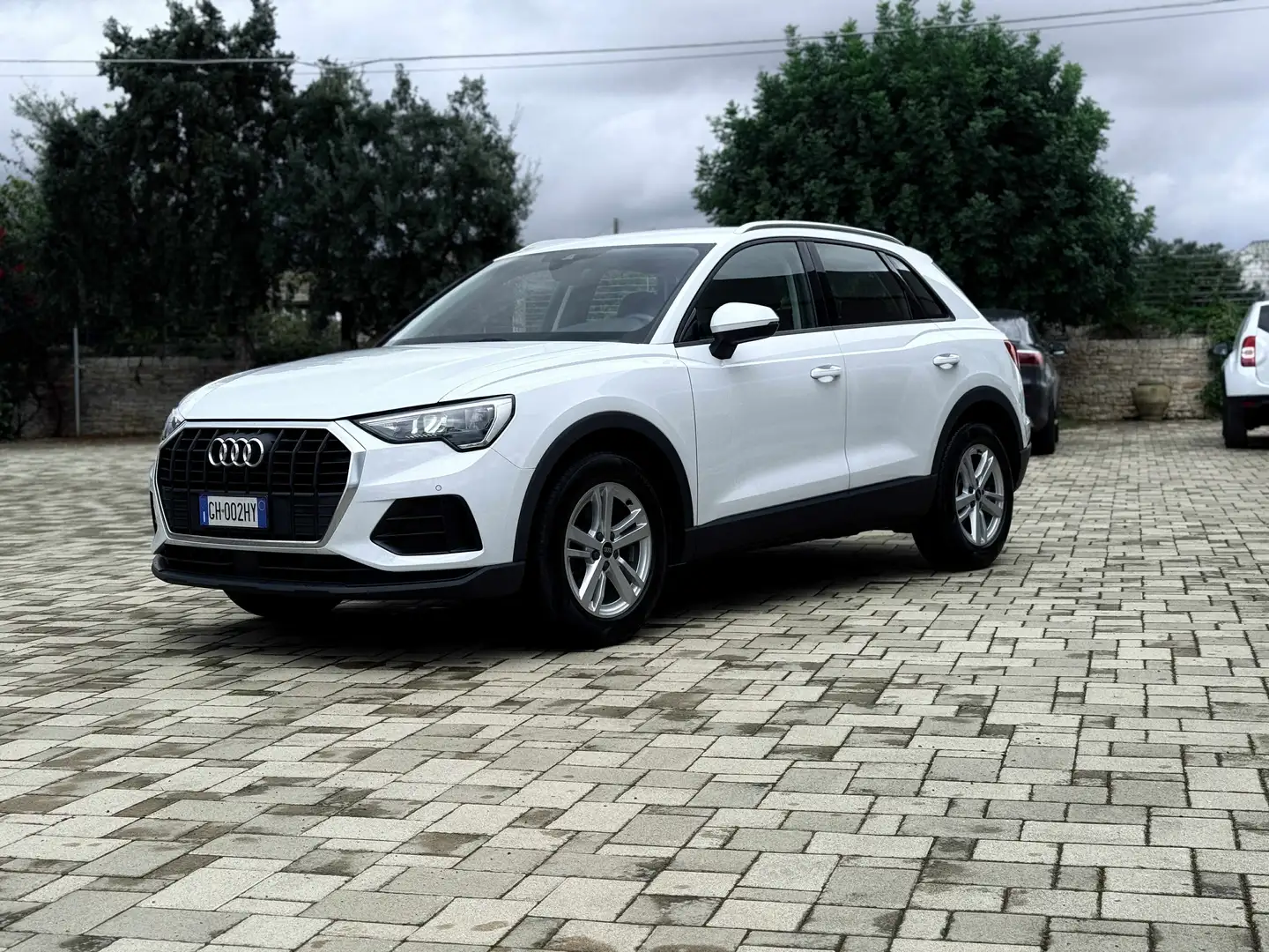 Audi Q3 Q3 II 35 2.0 tdi Business s-tronic Blanc - 2