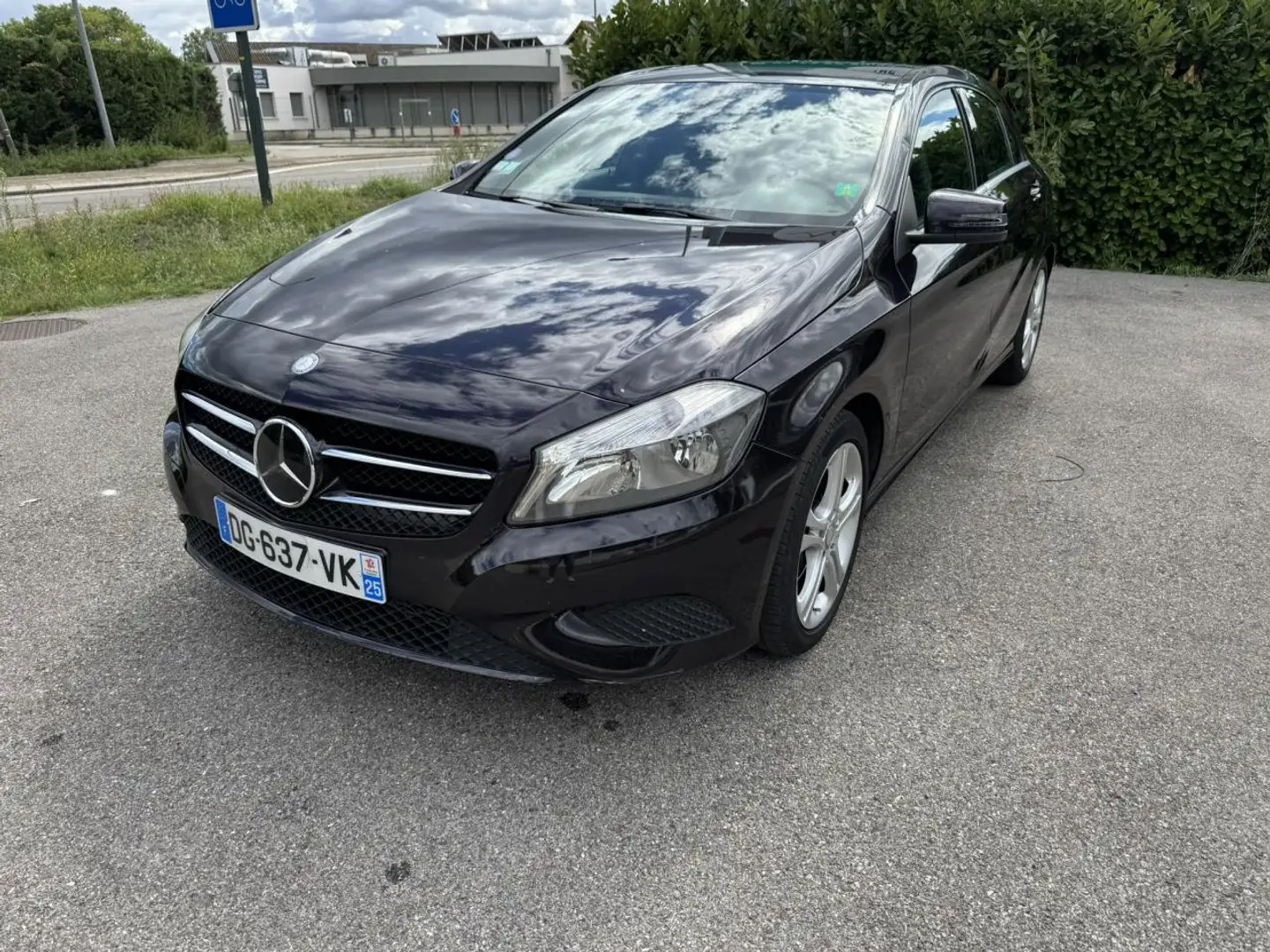 Mercedes-Benz A 180 A 180 BlueEfficiency - BV 7G-DCT  BERLINE - BM 176 Sensation PHASE 1 Bleu - 1