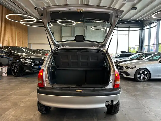 Opel Corsa view 6