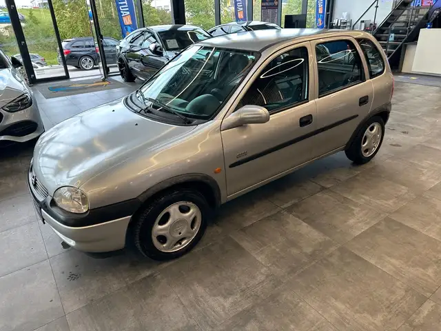 Opel Corsa view 22