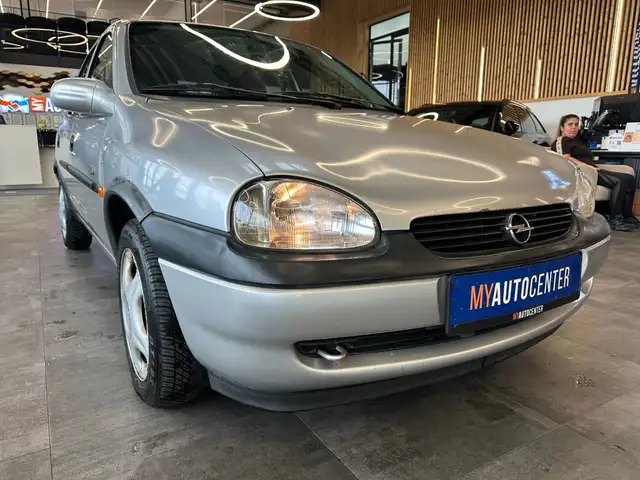 Opel Corsa view 3