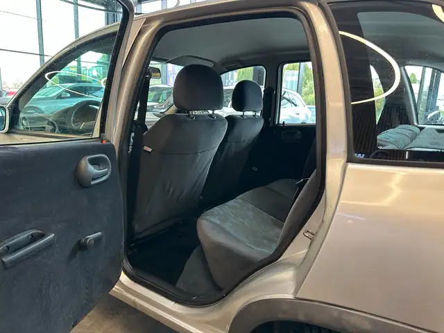 Opel Corsa view 28
