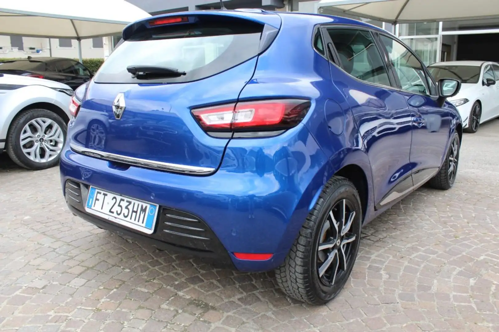 Renault Clio TCe 12V 75CV 5 porte NEOPATENTATI Blauw - 2