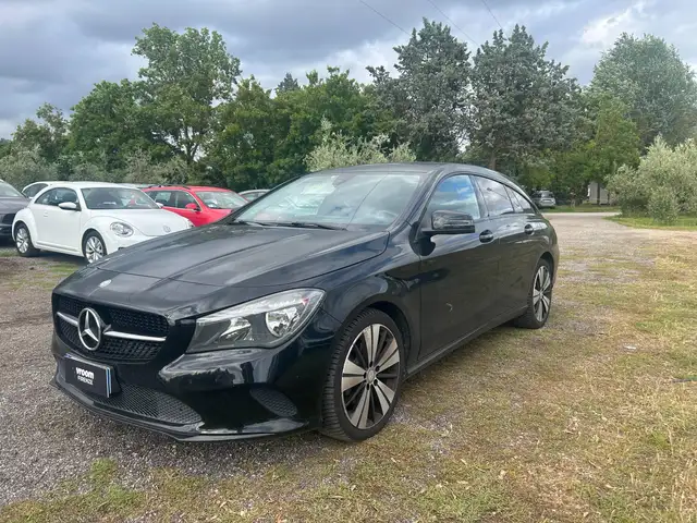 Mercedes-Benz CLA 200 CLA Shooting Brake - X117 Shooting Brake d (cdi) Sport auto