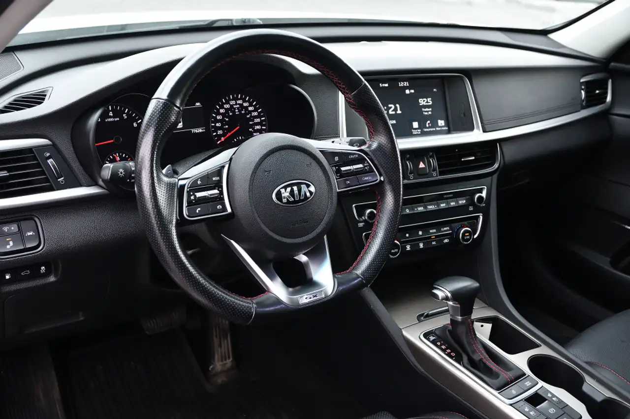 Kia Optima снимка Kia Optima