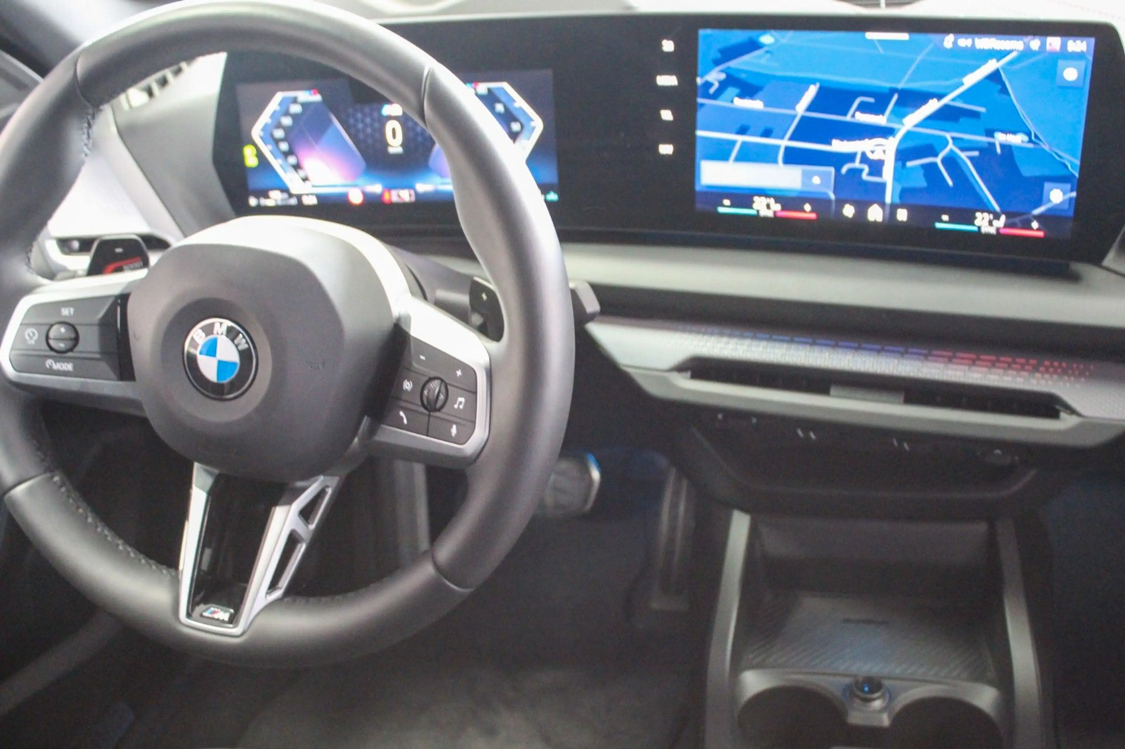 BMW 223 Gran Coupe 223 xDrive M Sport HUD — photo 12