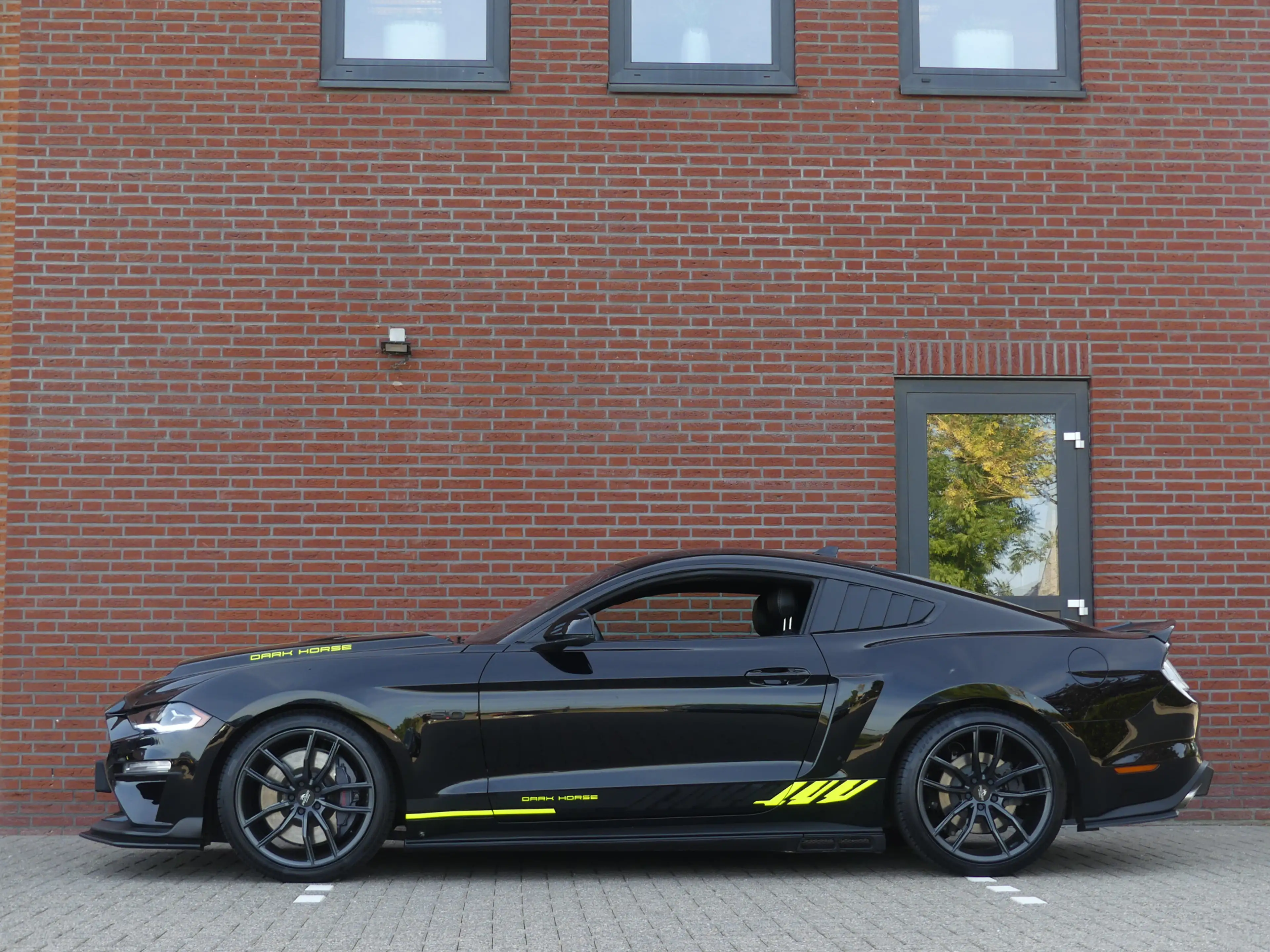 Ford Mustang Fastback 5.0 V8 GT Dark Horse — photo 5