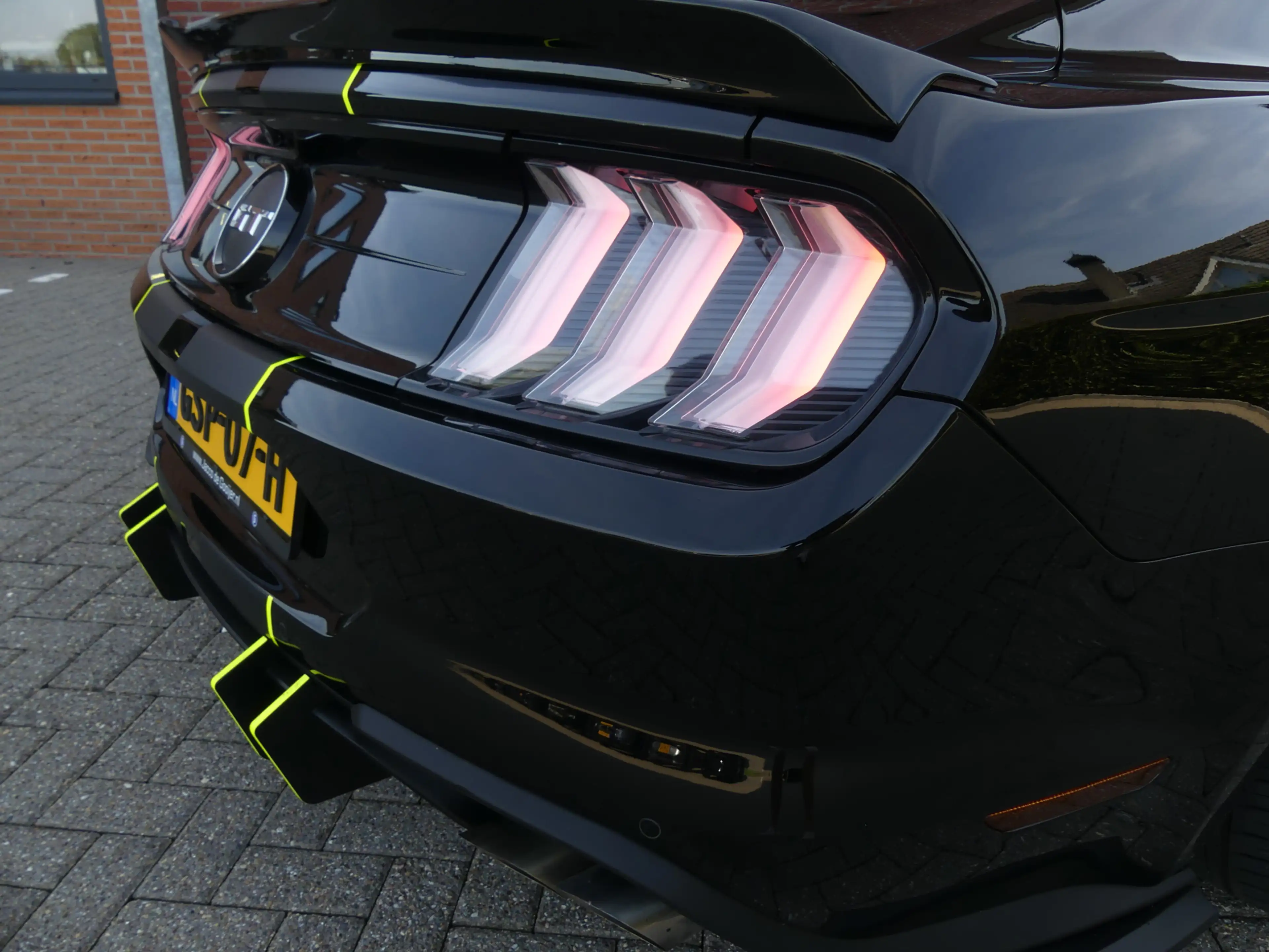 Ford Mustang Fastback 5.0 V8 GT Dark Horse — photo 13