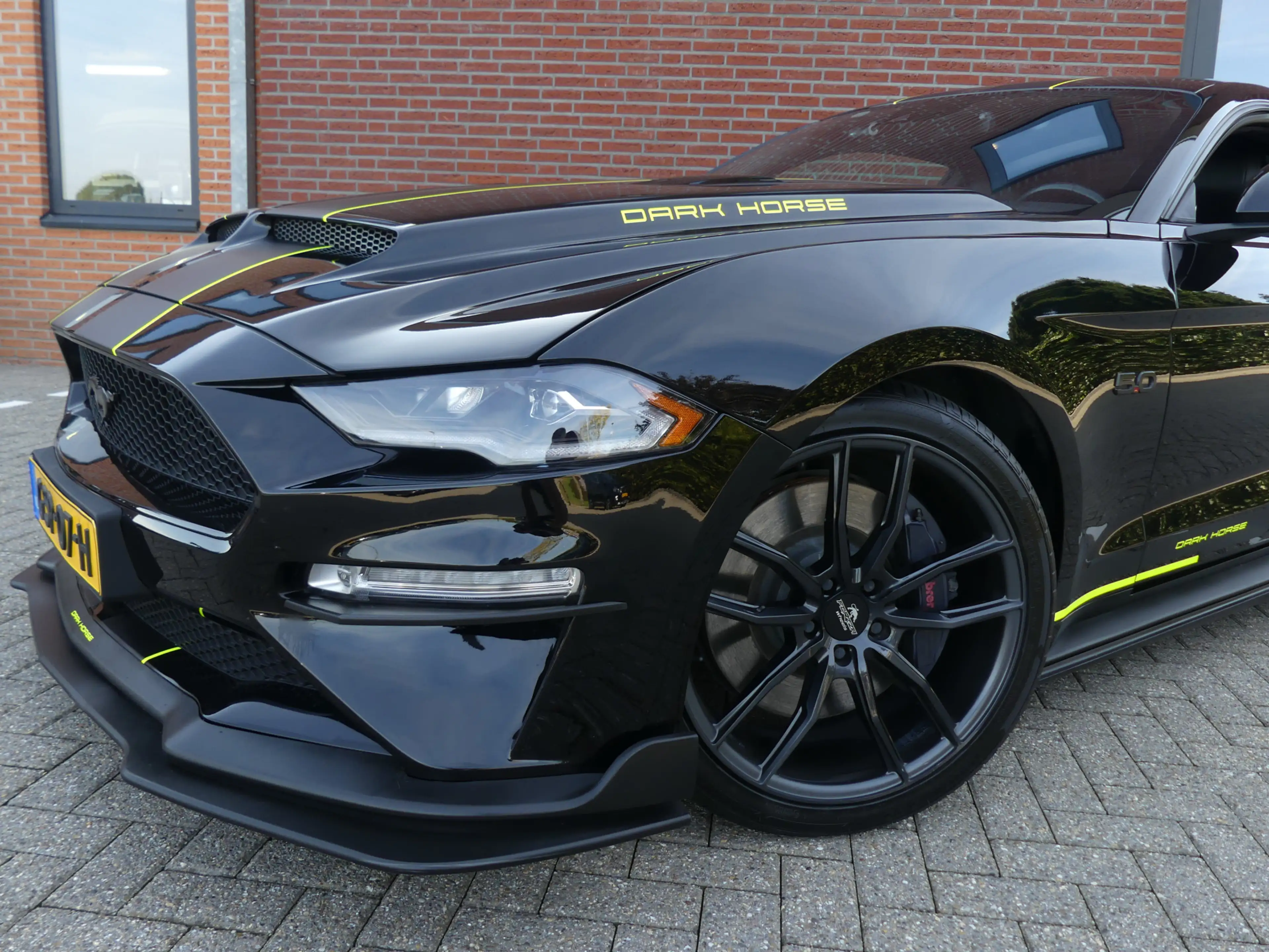 Ford Mustang Fastback 5.0 V8 GT Dark Horse — photo 3