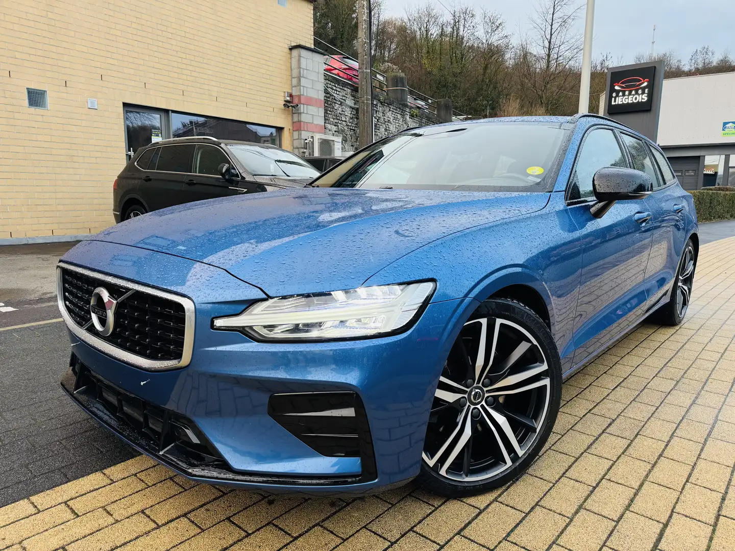 Volvo V60 V60 2.0 D4 R-Design - 1