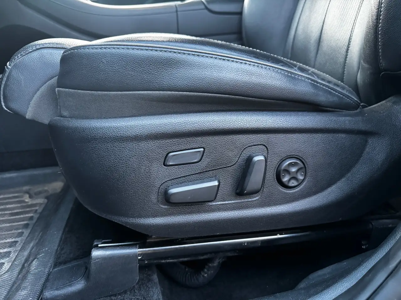 Hyundai SANTA FE снимка Hyundai SANTA FE