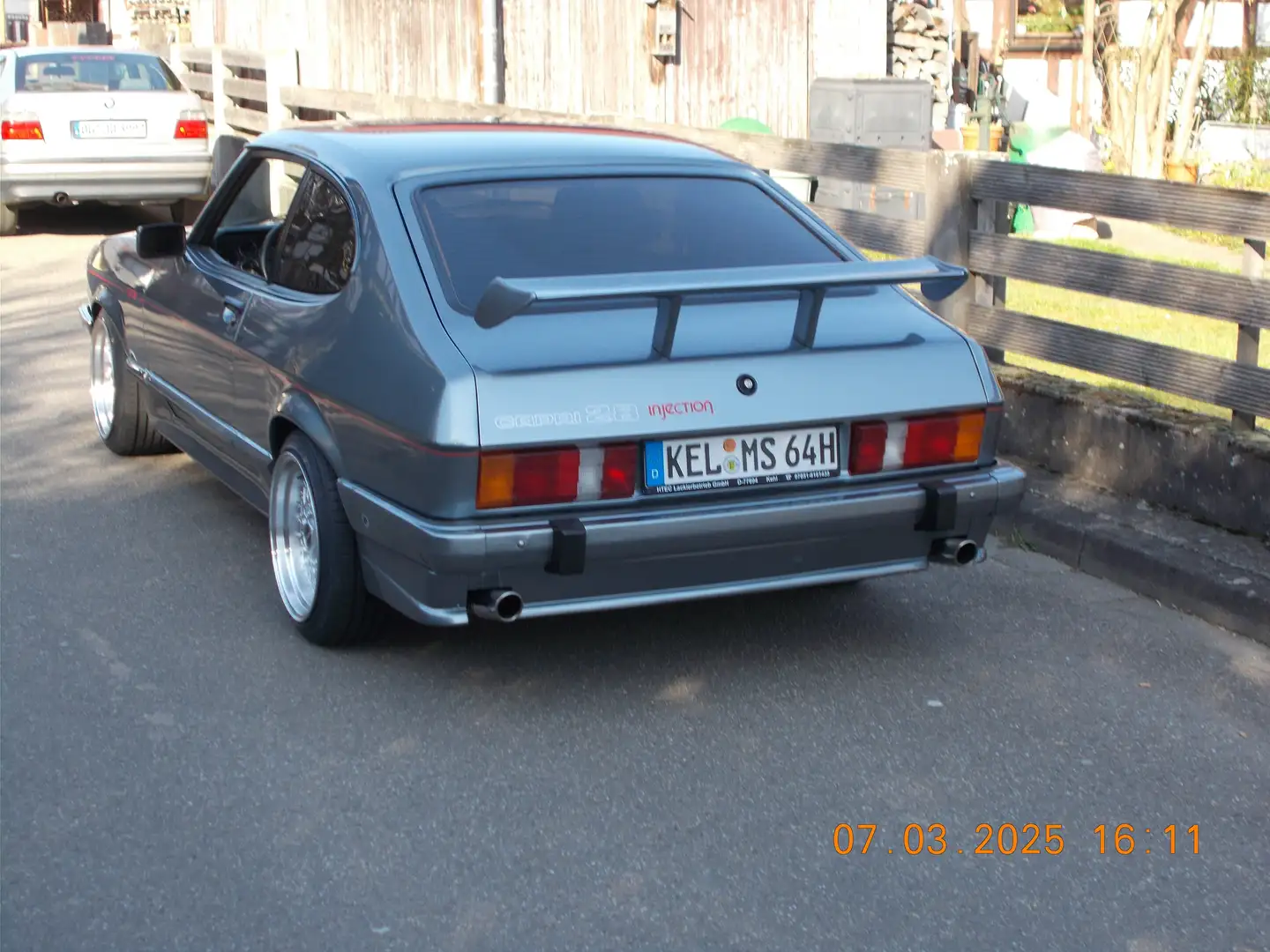 Ford Capri Ford Capri 2.8i mit 5Ganggetriebe Grau - 2