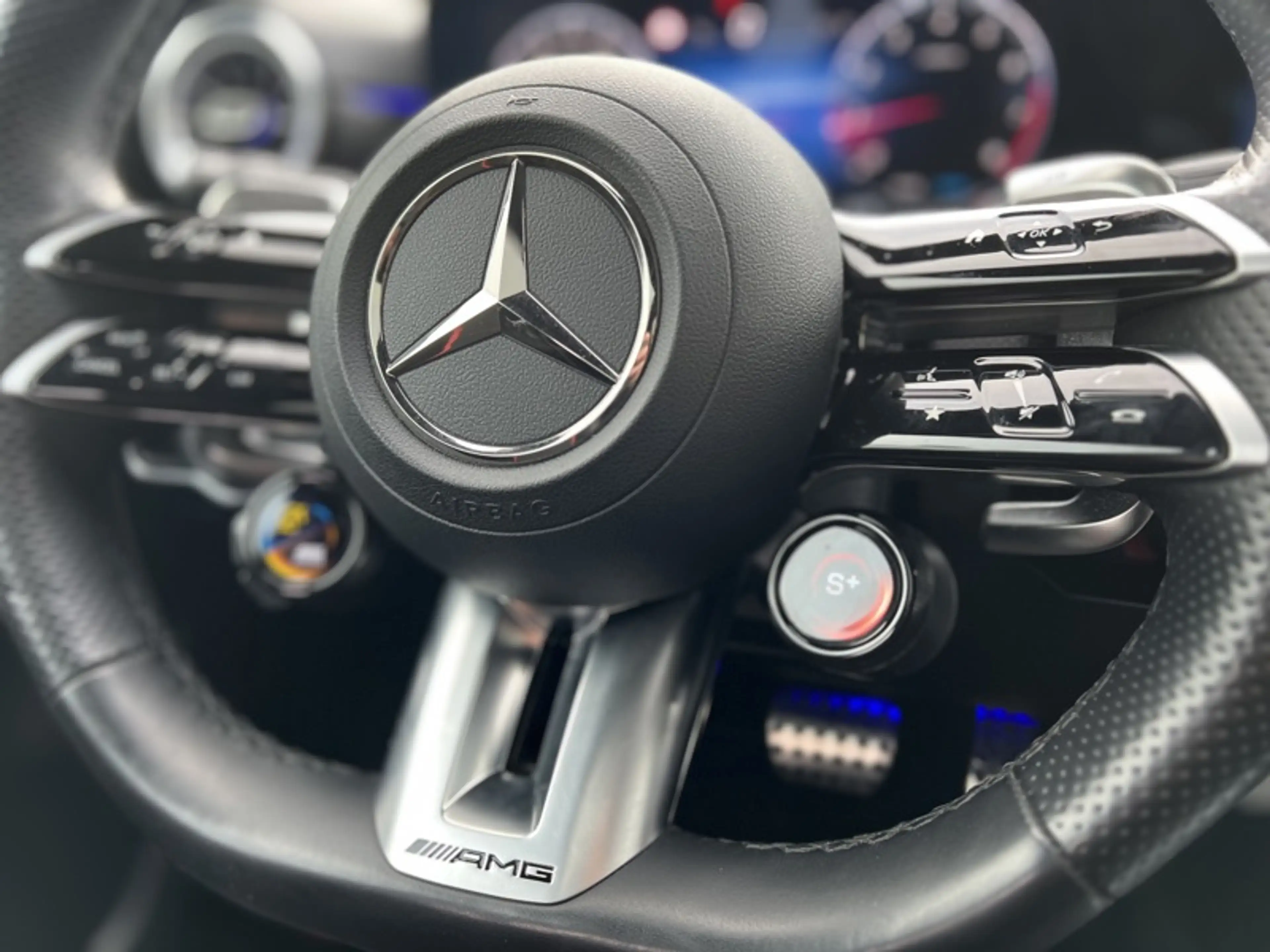 Mercedes-Benz A 35 AMG Pack Aéro Siège perf. — photo 11