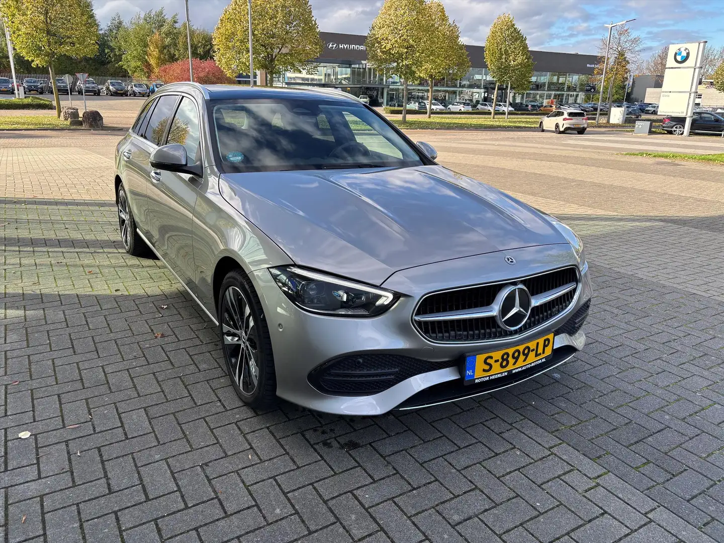 Mercedes-Benz C 300 Estate C300 e PHEV 313pk Luxury Line | Pano-dak | Grijs - 2