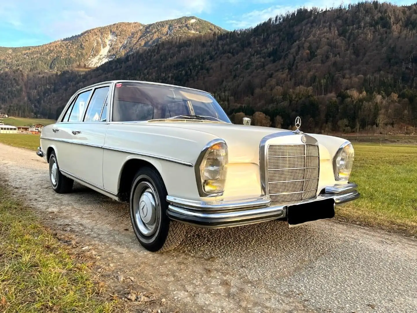 Mercedes-Benz 250 250 SE (W108) Limousine Blanc - 2