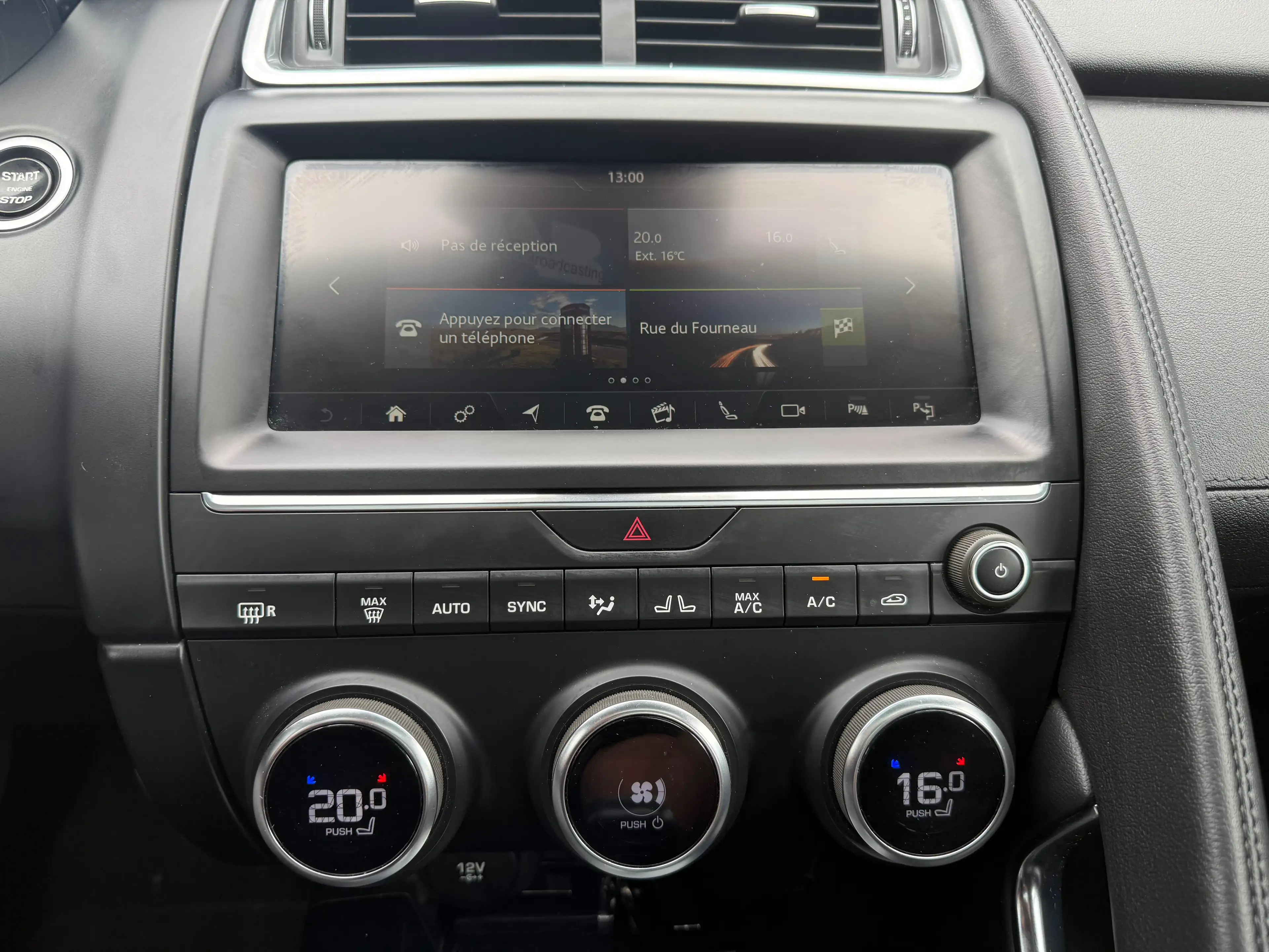 Jaguar E-Pace E-Pace 2.0 D AWD HSE — photo 12
