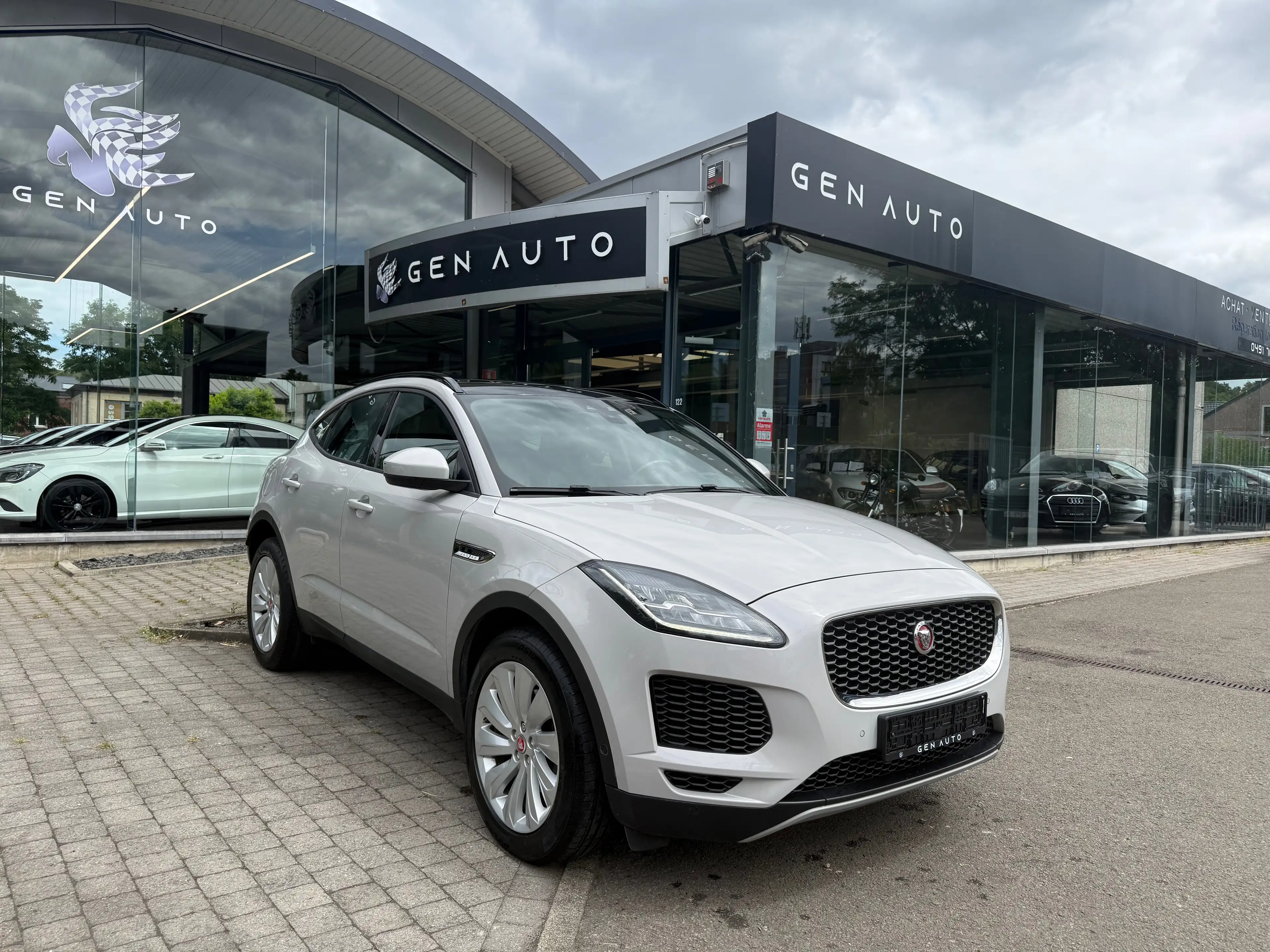 Jaguar E-Pace E-Pace 2.0 D AWD HSE