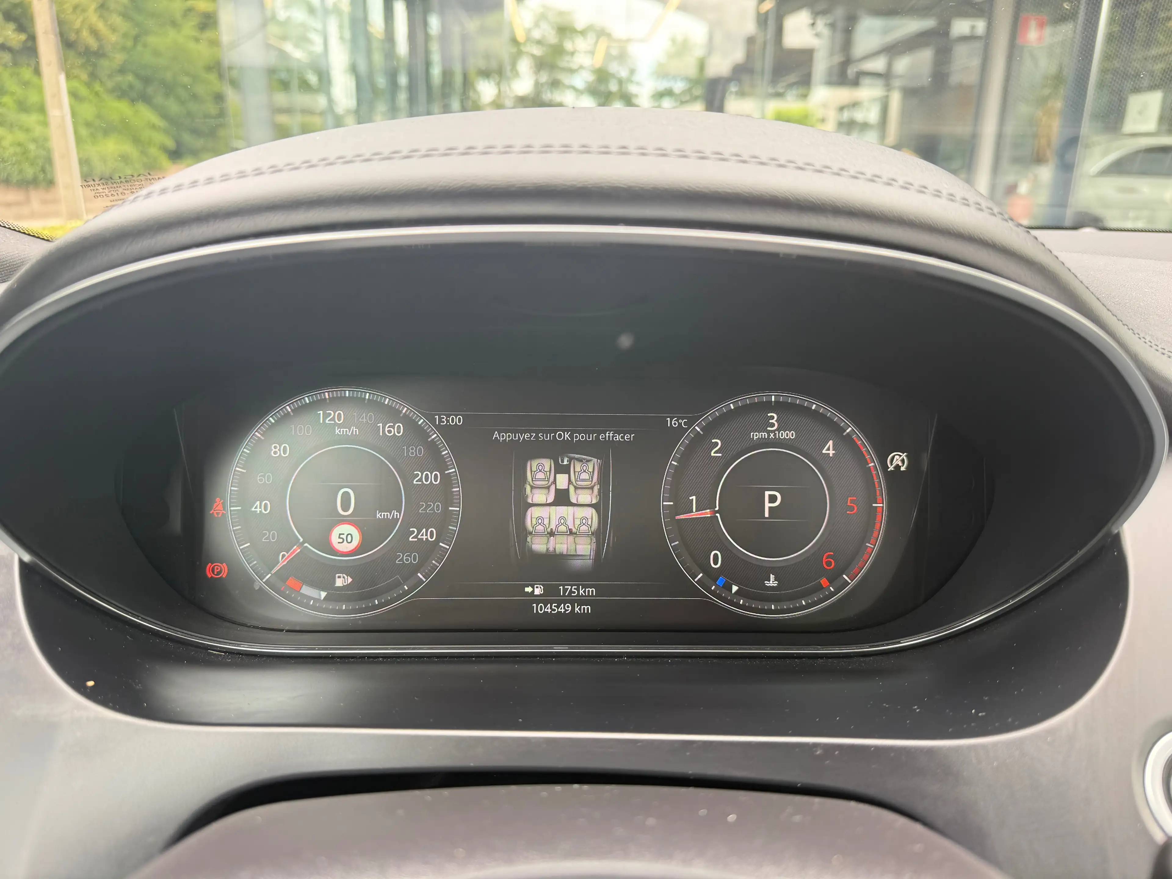 Jaguar E-Pace E-Pace 2.0 D AWD HSE — photo 9