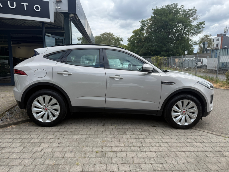 Jaguar E-Pace E-Pace 2.0 D AWD HSE — photo 4