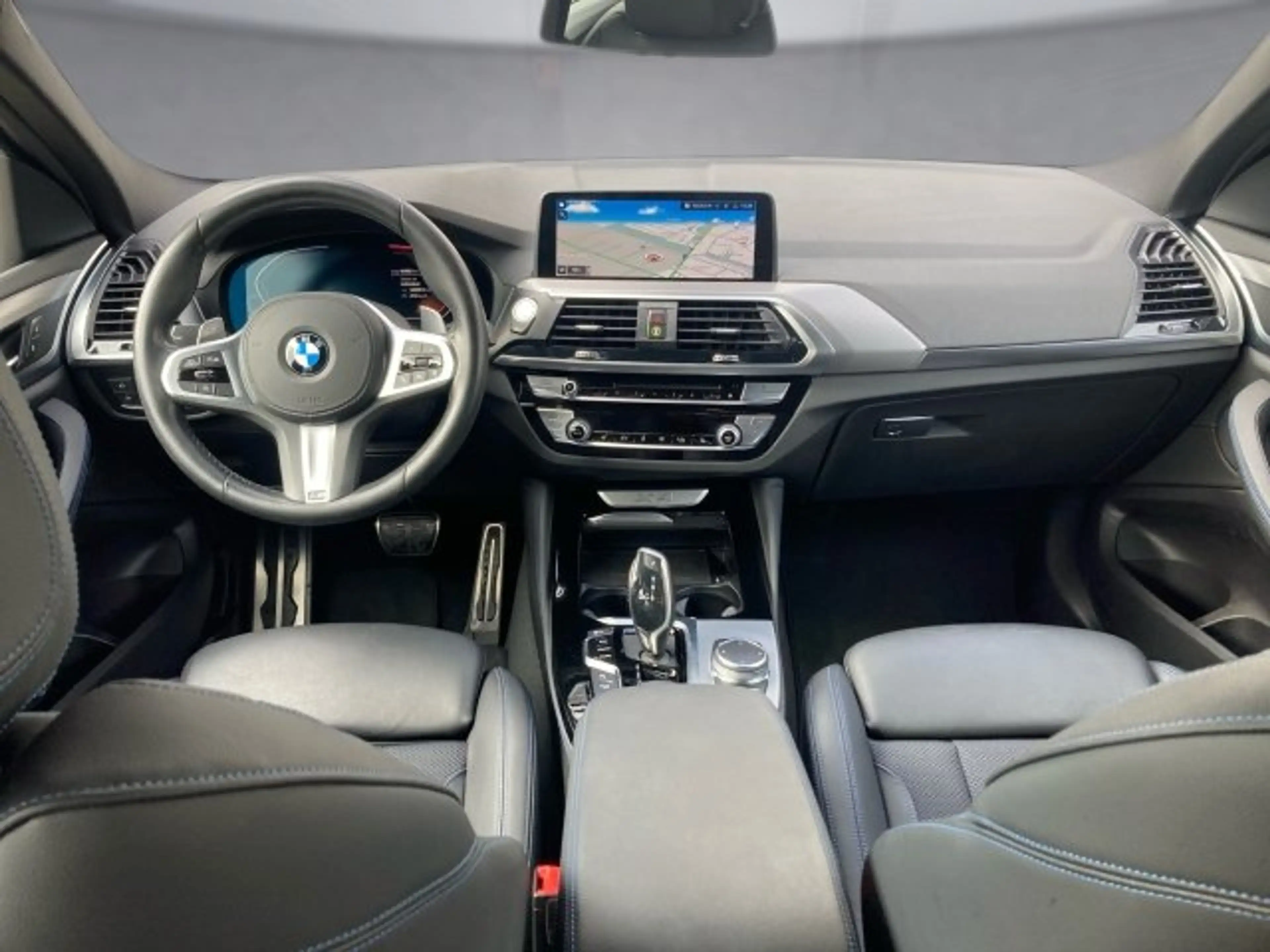 BMW X4 xDrive 20i G02 — photo 9
