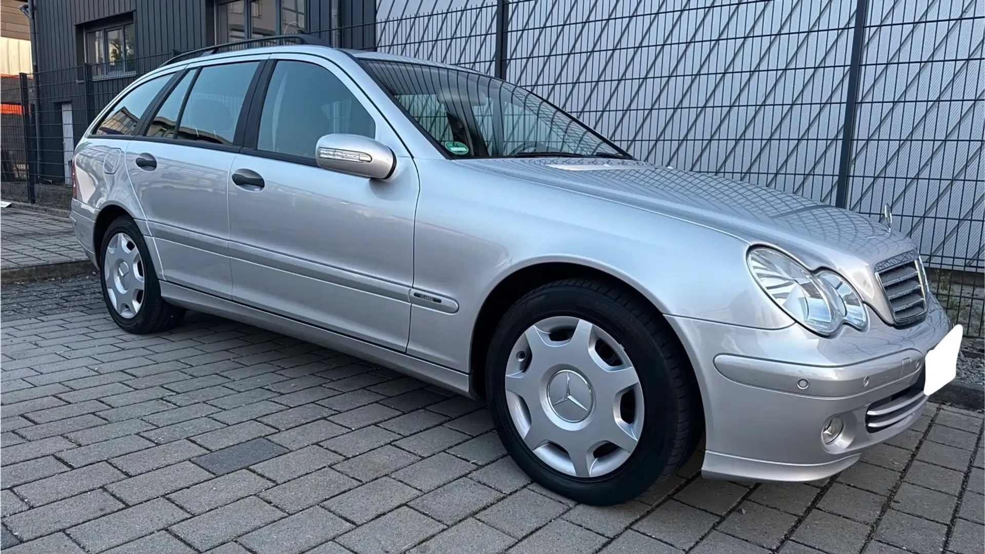 Mercedes-Benz C 220 CDI AUTOMATIK TÜV,NAVI,AHK,KLIMA,PDC Silber - 2