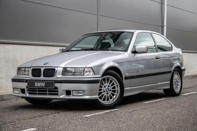 BMW 323 3-serie Compact 323ti M Sport | Handbak | 153.000K