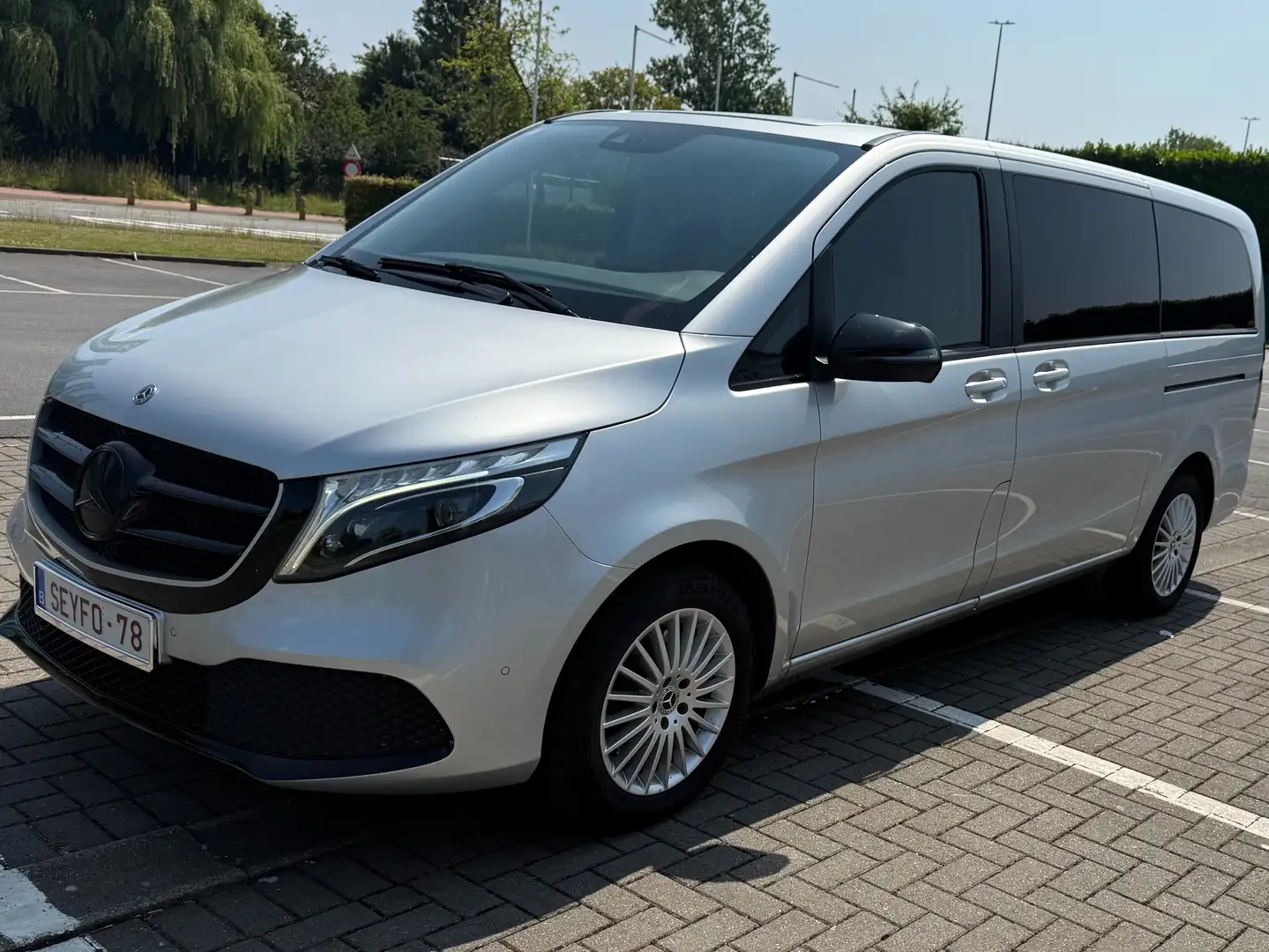 Mercedes-Benz V 250 Exclusive Lang Sport Gris - 1