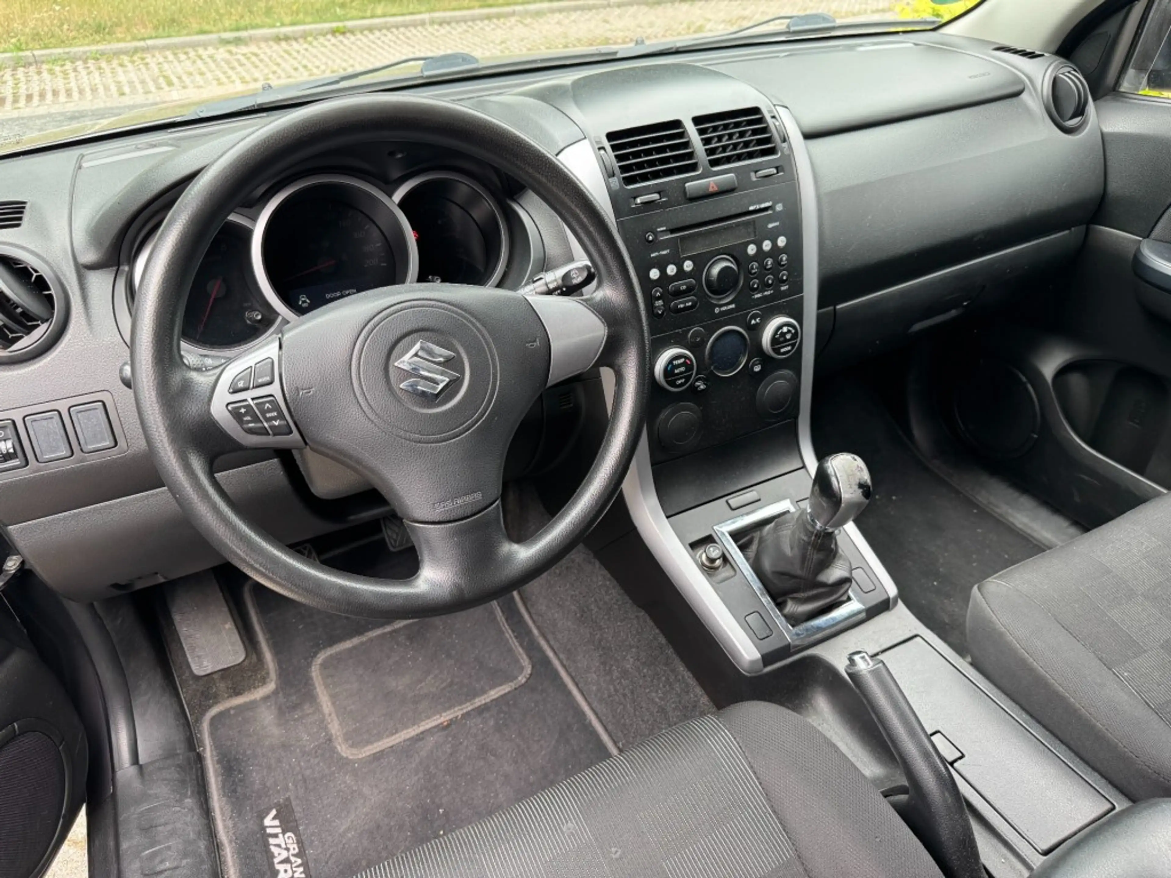 Suzuki Grand Vitara 1.6 Comfort 16V 3-deurs 4x4 Airco - Lichtmetalen v — photo 18