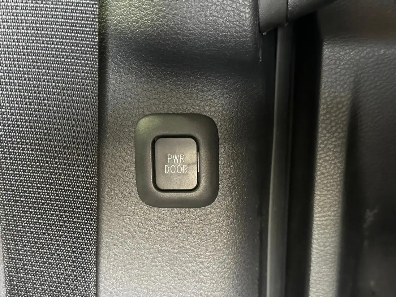 Toyota Sienna снимка Toyota Sienna