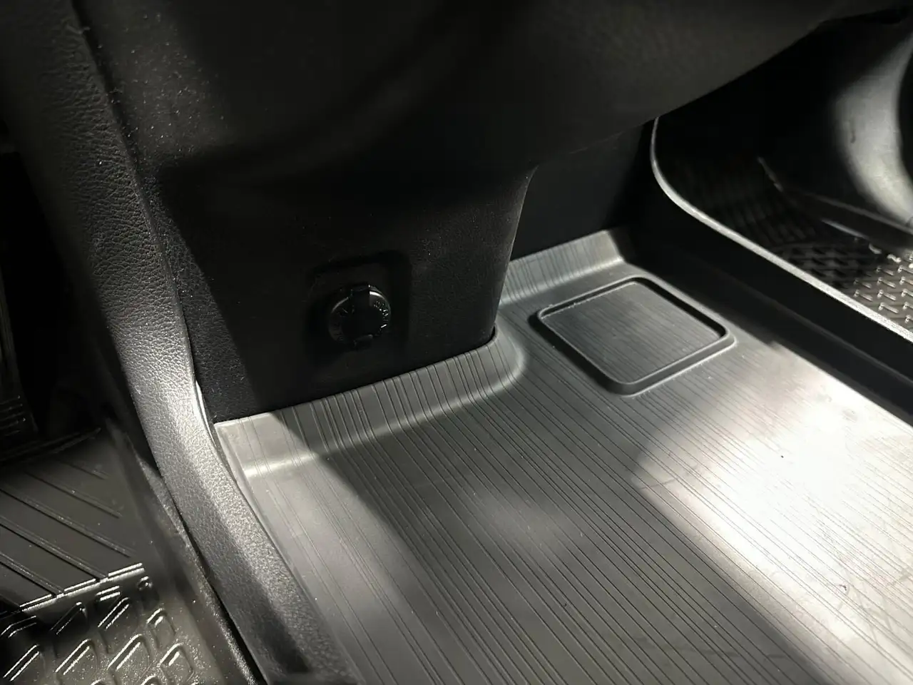 Toyota Sienna снимка Toyota Sienna