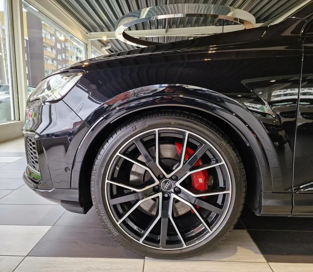 Audi SQ7 4.0 V8 TFSI Pano HuD StHzg Nachtsicht B&O-Ad Černá - 2