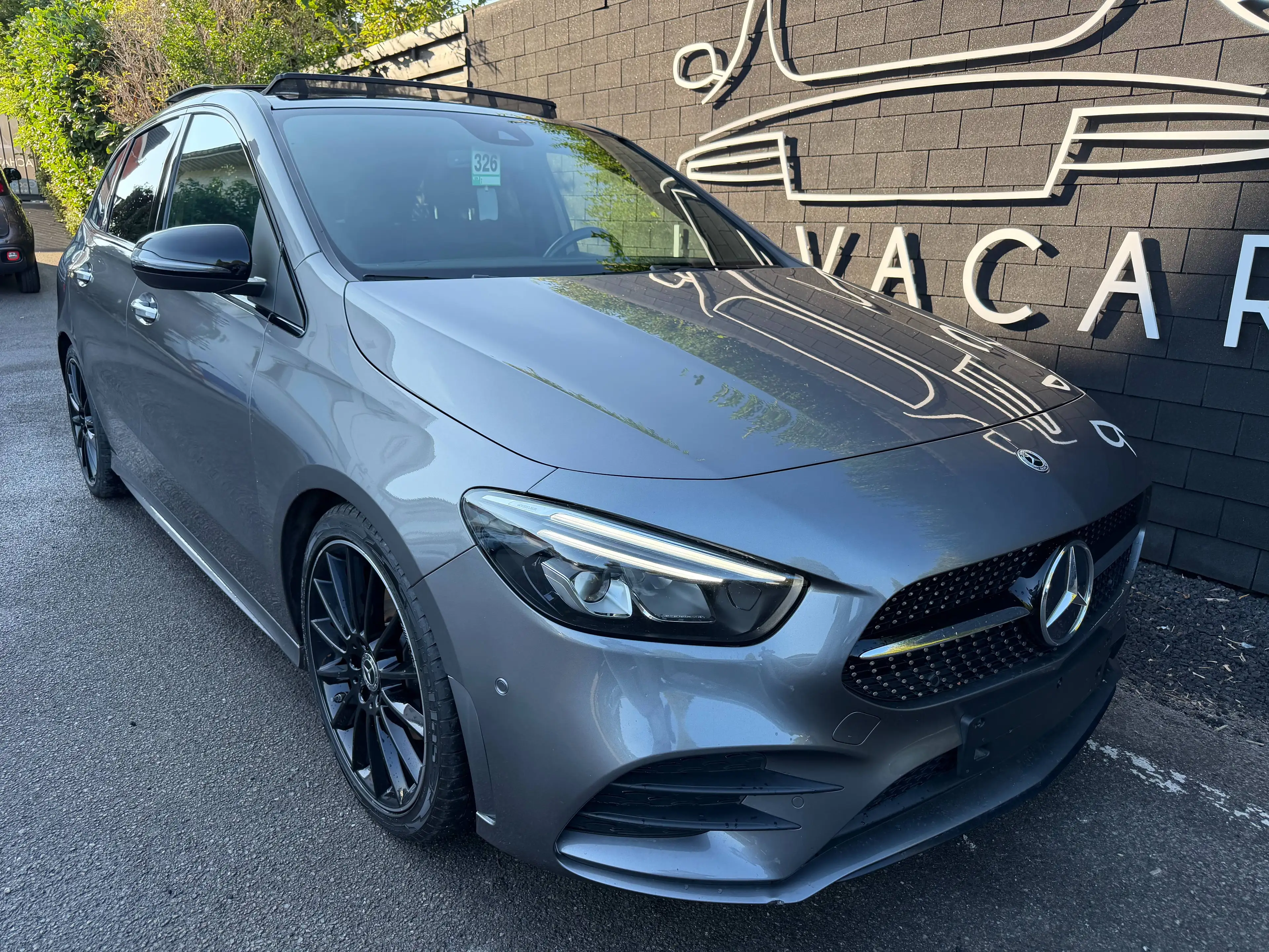 Mercedes-Benz B 200 d  PACK AMG+TOIT OUVRANT+AMBI LIGHT+CAMERA+LED — photo 6