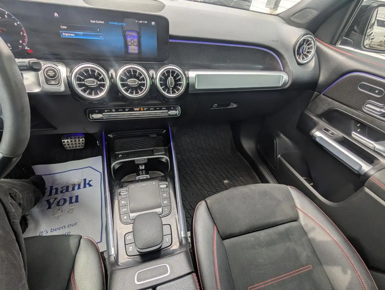 Mercedes-Benz GLB снимка Mercedes-Benz GLB