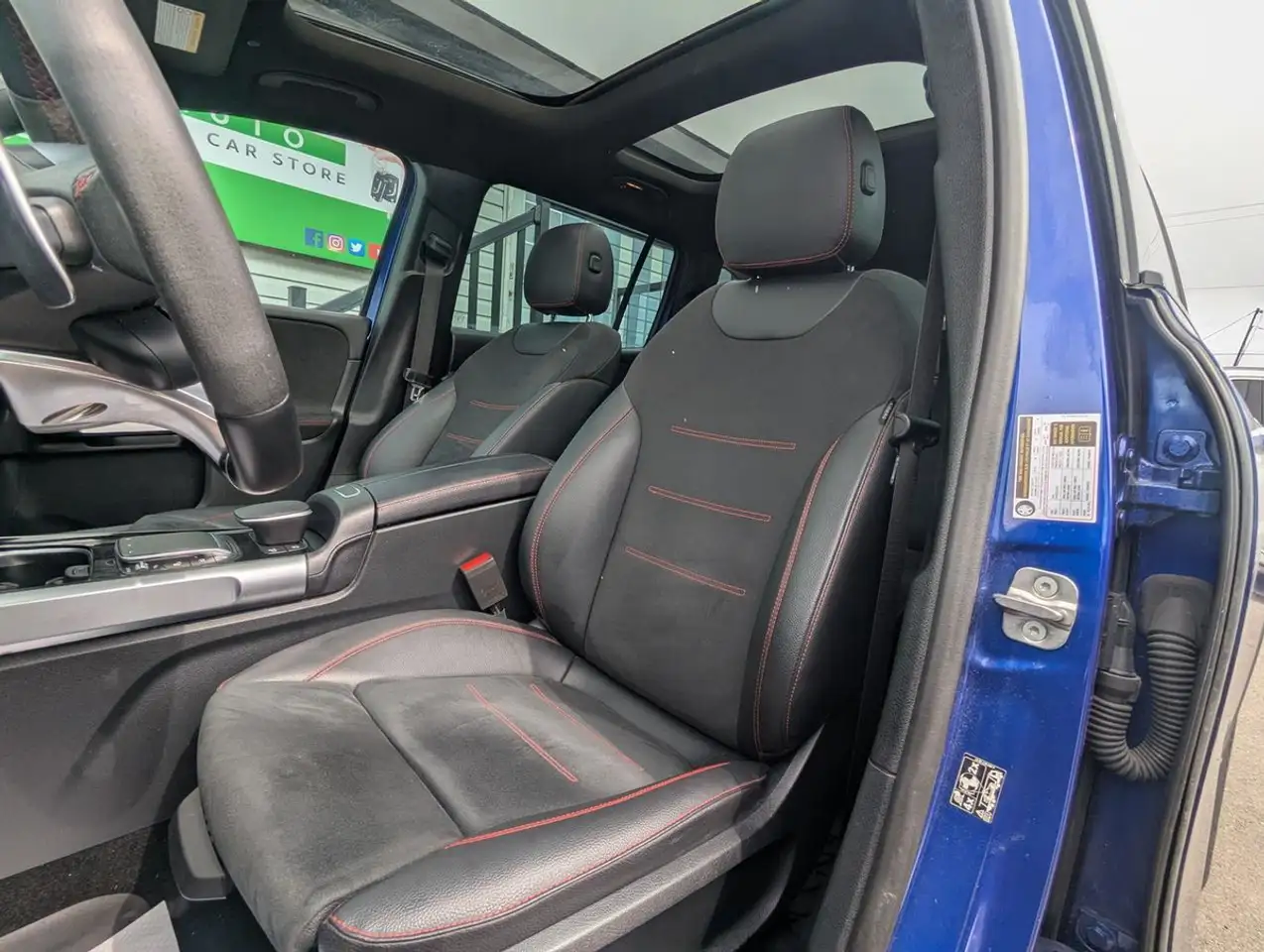 Mercedes-Benz GLB fotografie Mercedes-Benz GLB
