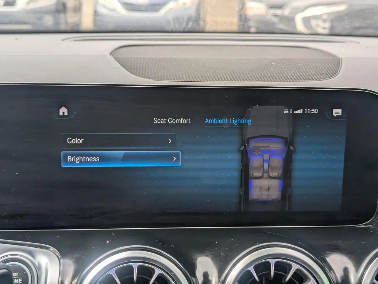 Mercedes-Benz GLB снимка Mercedes-Benz GLB