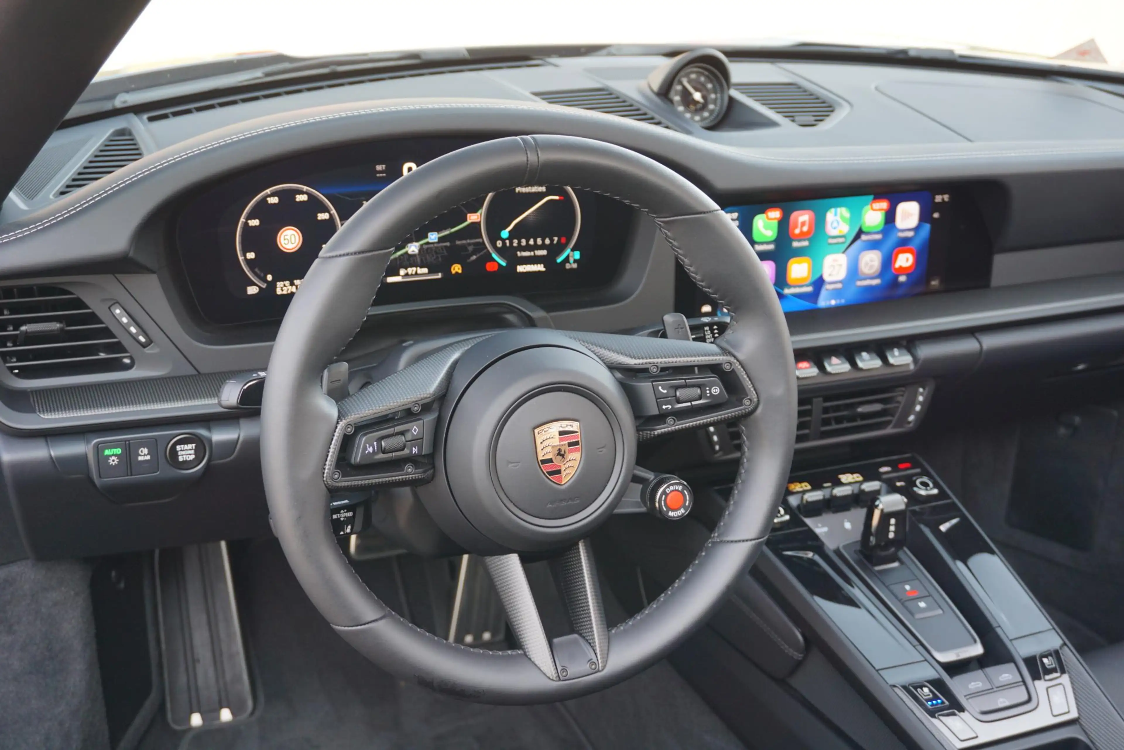 Porsche 992 Cabrio 3.6 T-Hybrid Carrera 4 GTS — photo 15