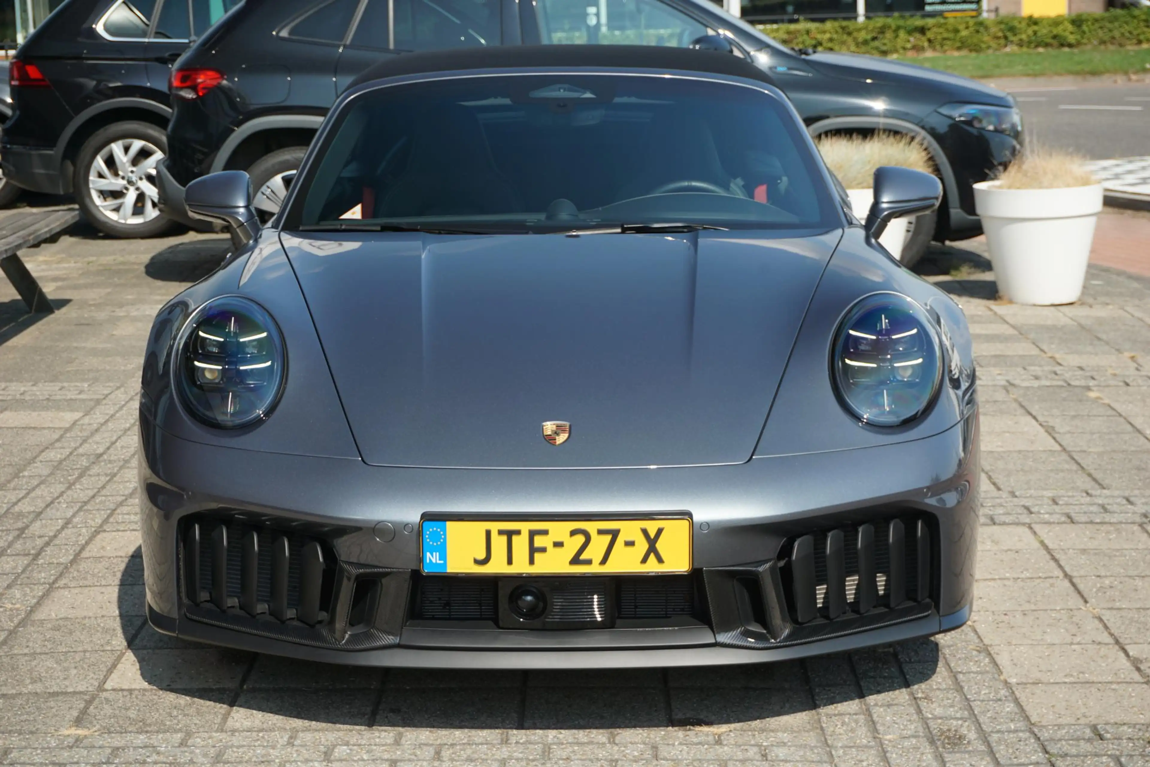 Porsche 992 Cabrio 3.6 T-Hybrid Carrera 4 GTS — photo 6