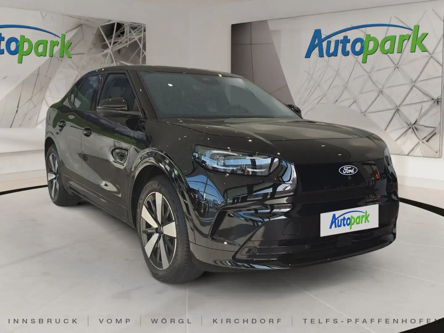 Ford Capri Extended Range RWD Negru - 1