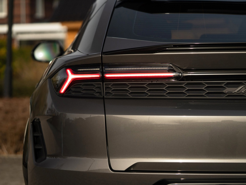 Lamborghini Urus SE 4.0 V8 Hybrid (2025) 800PK | Full Option | 1.50 — photo 19