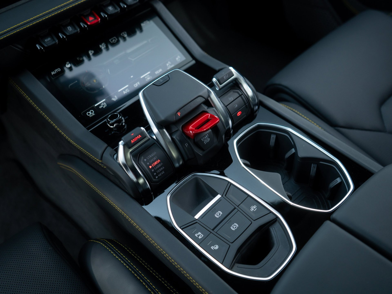 Lamborghini Urus SE 4.0 V8 Hybrid (2025) 800PK | Full Option | 1.50 — photo 48