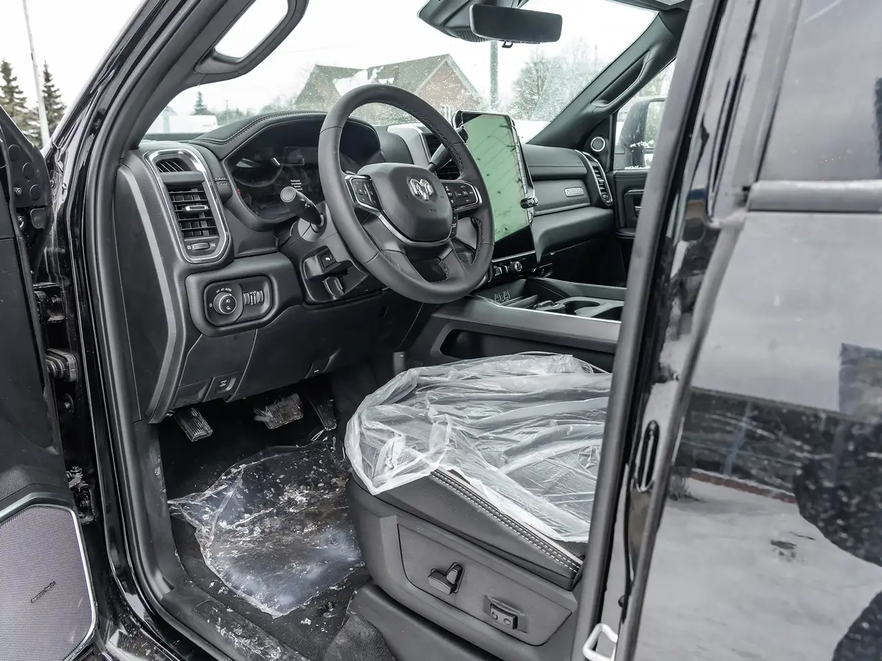 RAM 3500 снимка RAM 3500