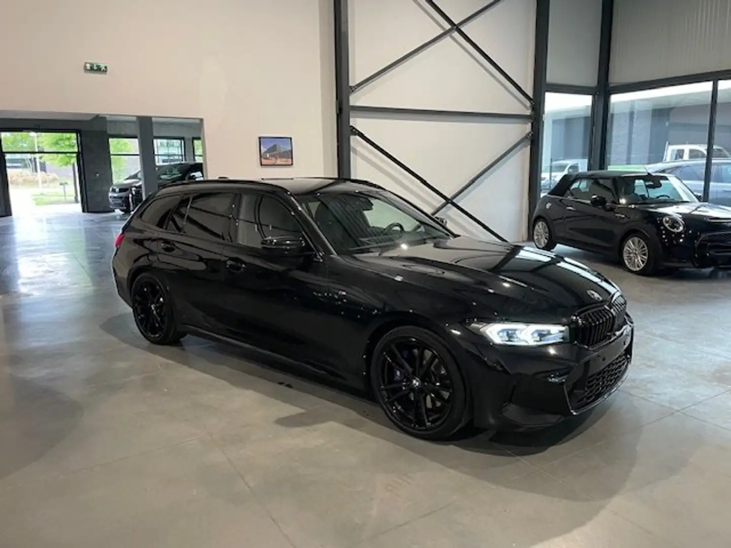 BMW 318 Facelift M-Pack met Garantie Negro - 2