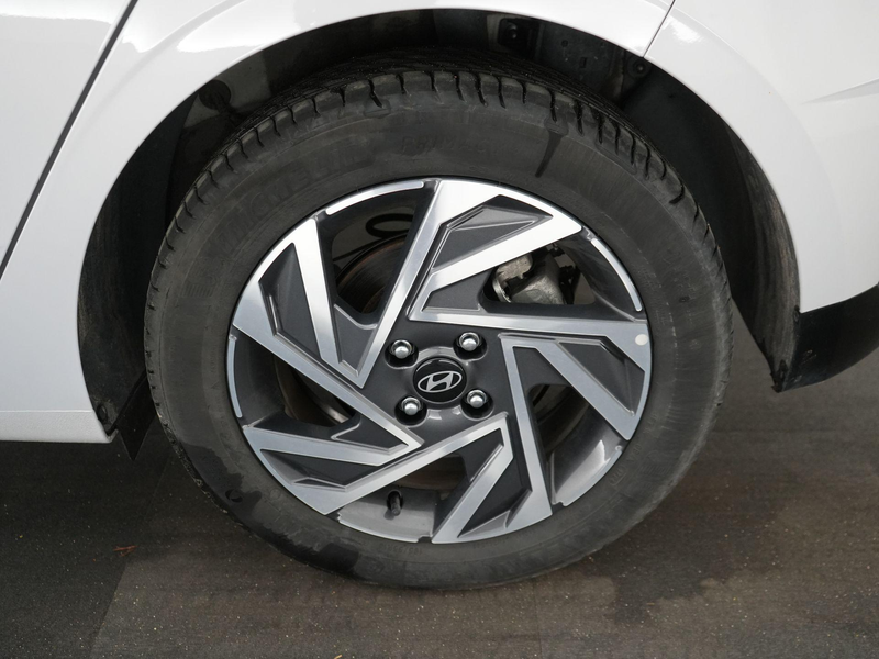Hyundai i20 1.0 T-GDi 48V 7-DCT 74kW Techno — photo 14