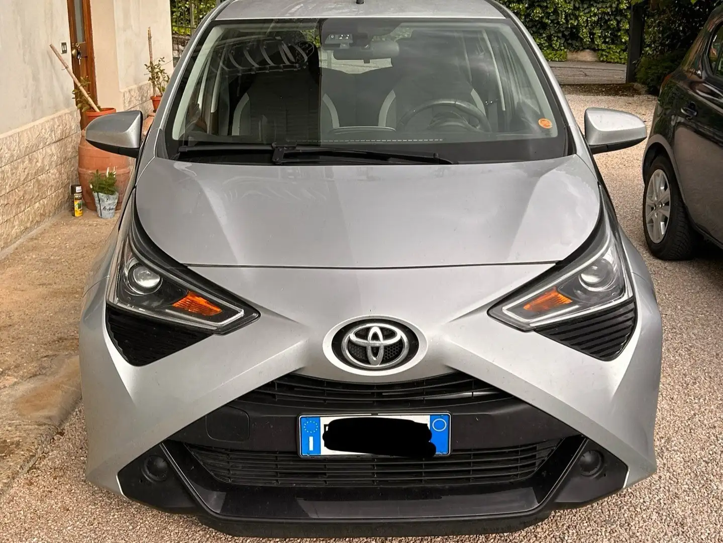 Toyota Aygo Aygo II 2018 5p 5p 1.0 x-fun 72cv Argento - 1