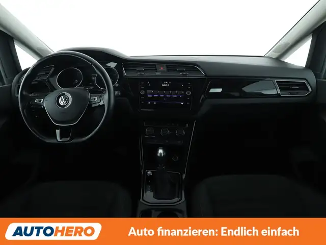 Volkswagen Touran view 12